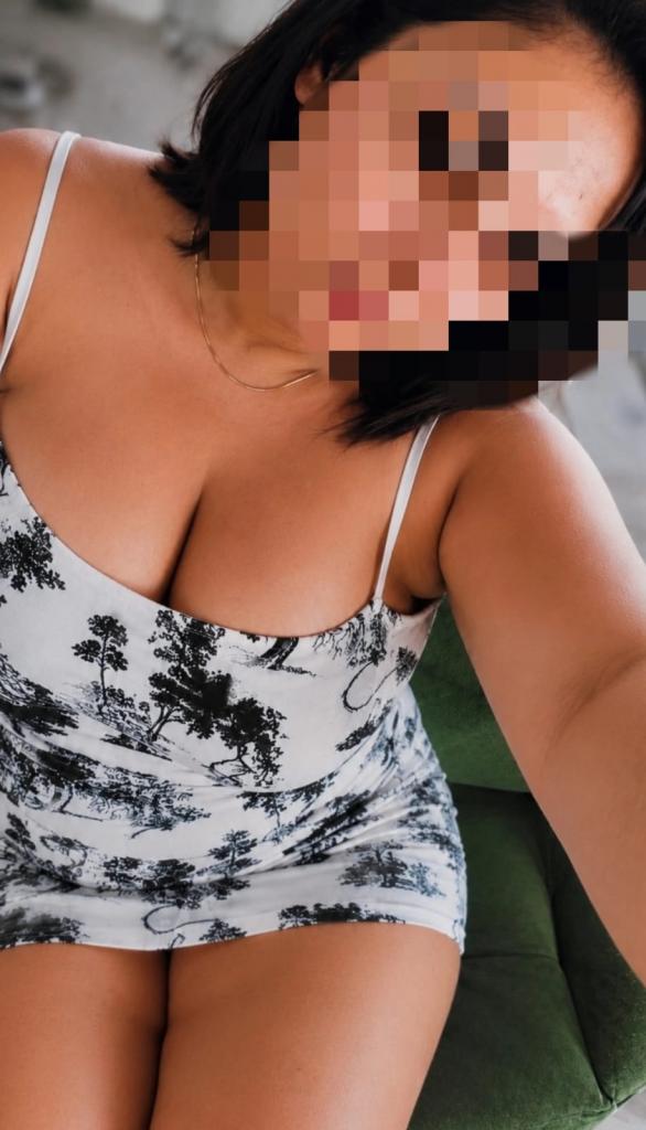 Chica busca chico en Cádiz: 