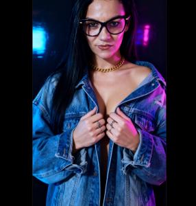 624776366: Chica busca chico en Lérida