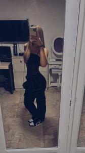 604351812: Chica busca chico en Málaga