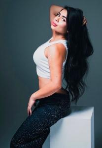 604153098: Chica busca chico en Barcelona