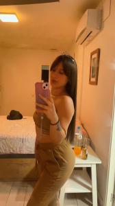 613891250: Chica busca chico en Barcelona