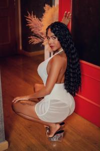 618931108: Chica busca chico en Murcia