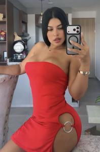 637803493: Chica busca chico en Huelva