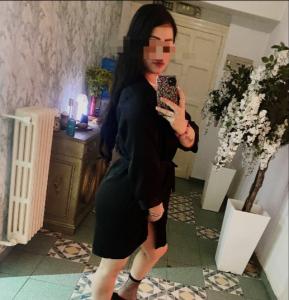 678717275: Chica busca chico en Barcelona