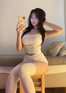 633911895: Chica busca chico en Madrid