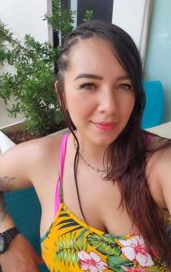 612207217: Chica busca chico en Pontevedra