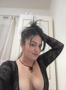 624164569: Chica busca chico en Huesca