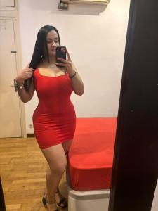 677153080: Chica busca chico en Valencia