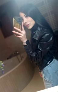 614969142: Chica busca chico en Ibiza