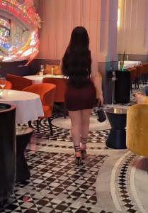 664298525: Chica busca chico en Murcia