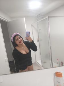 664831405: Chica busca chico en Alicante