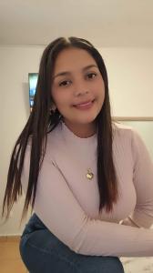 613232055: Chica busca chico en Ibiza