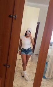 604364134: Chica busca chico en Valencia