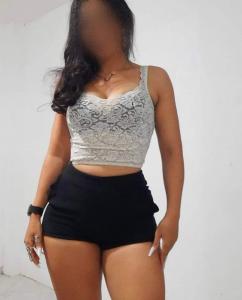 745008073: Chica busca chico en Murcia