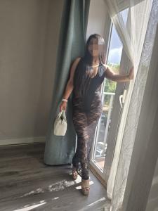 630978452: Chica busca chico en Madrid