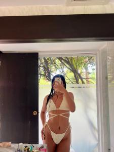 665317787: Chica busca chico en Barcelona