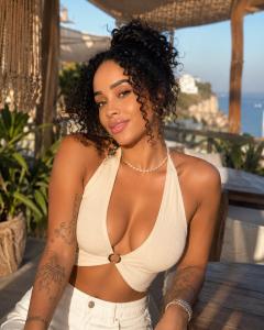 677498957: Chica busca chico en Mallorca