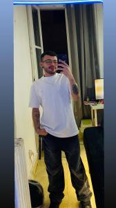 674659551: Chico busca chica en Barcelona