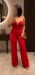 688394537: Chica busca chico en Madrid