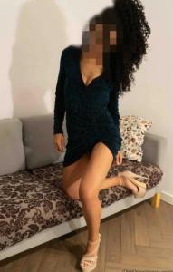 614039437: Chica busca chico en Cádiz