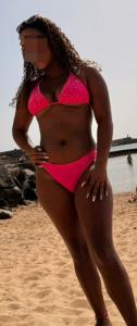 674932674: Chica busca chico en Barcelona