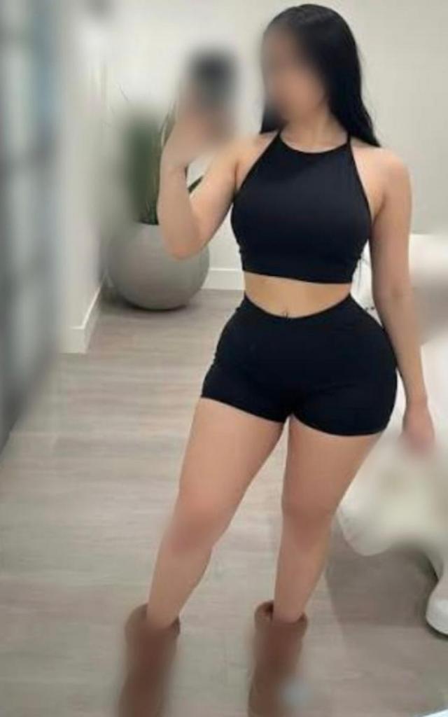 631659638: Chica busca chico en Tarragona