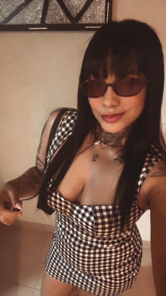 613431636: Chica busca chico en Orense