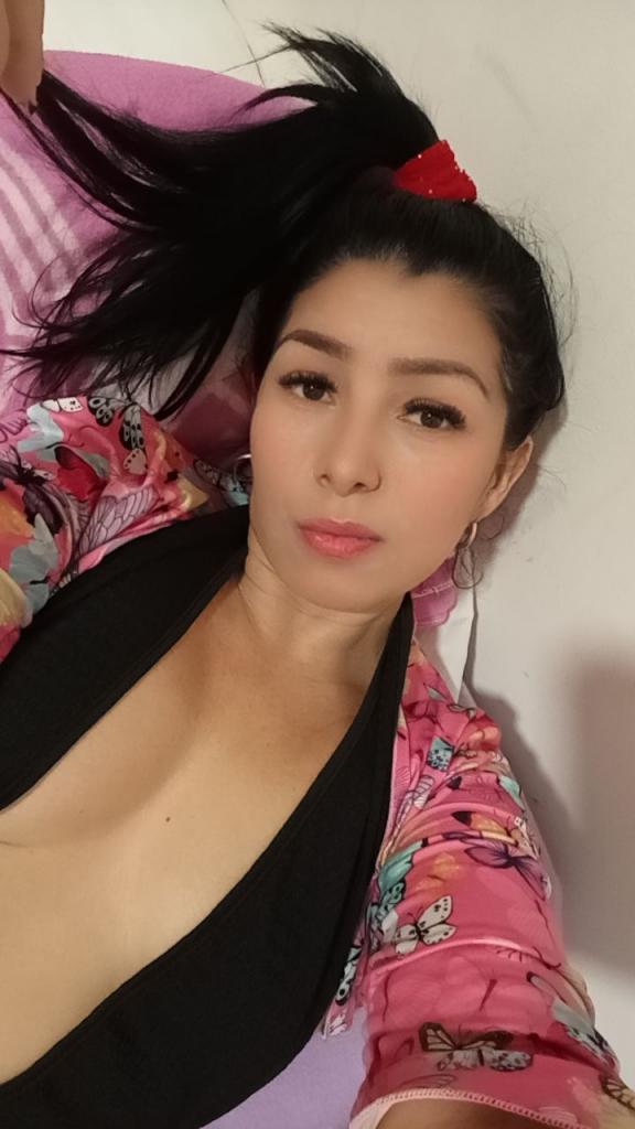 742065710: Chica busca chico en Madrid