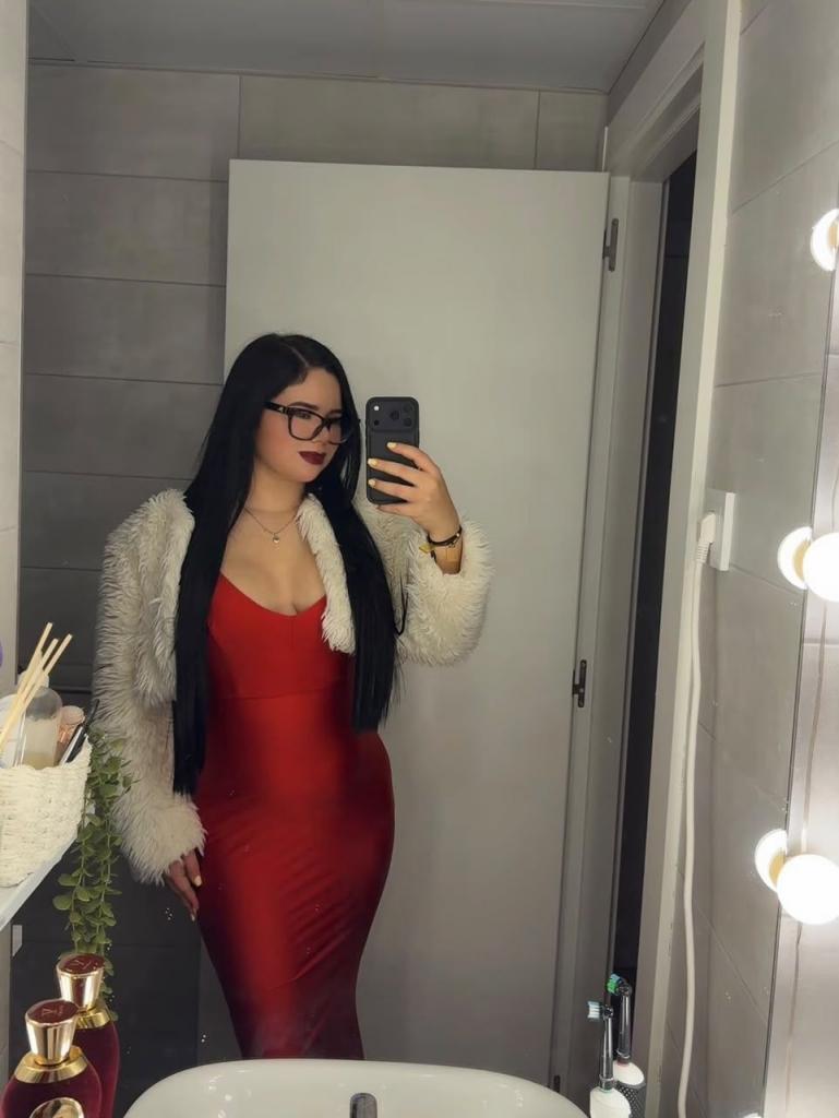 631269133: Chica busca chico en Tenerife