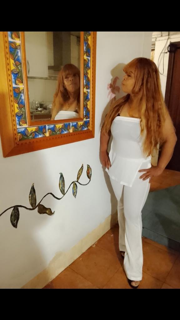 613261908: Chica busca chico en Cantabria