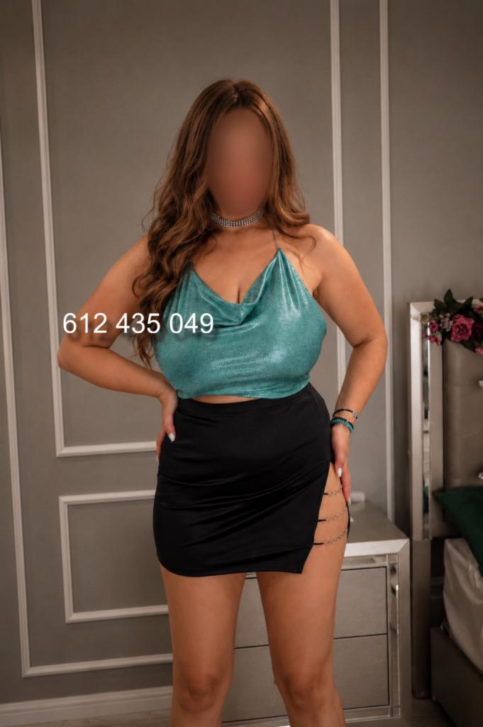 613435049: Chica busca chico en Málaga