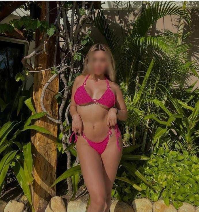 Chica busca chico en Almería: 