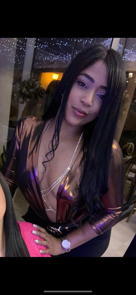 647163074: Chica busca chico en Málaga