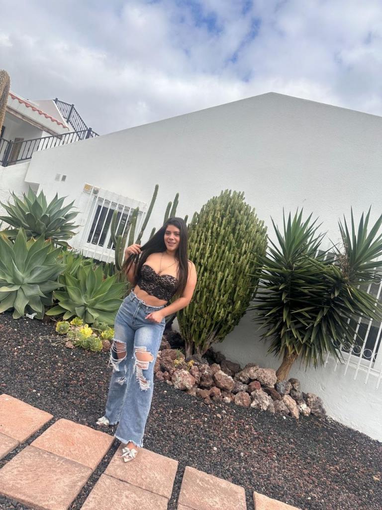 Chica busca chico en Tenerife: 