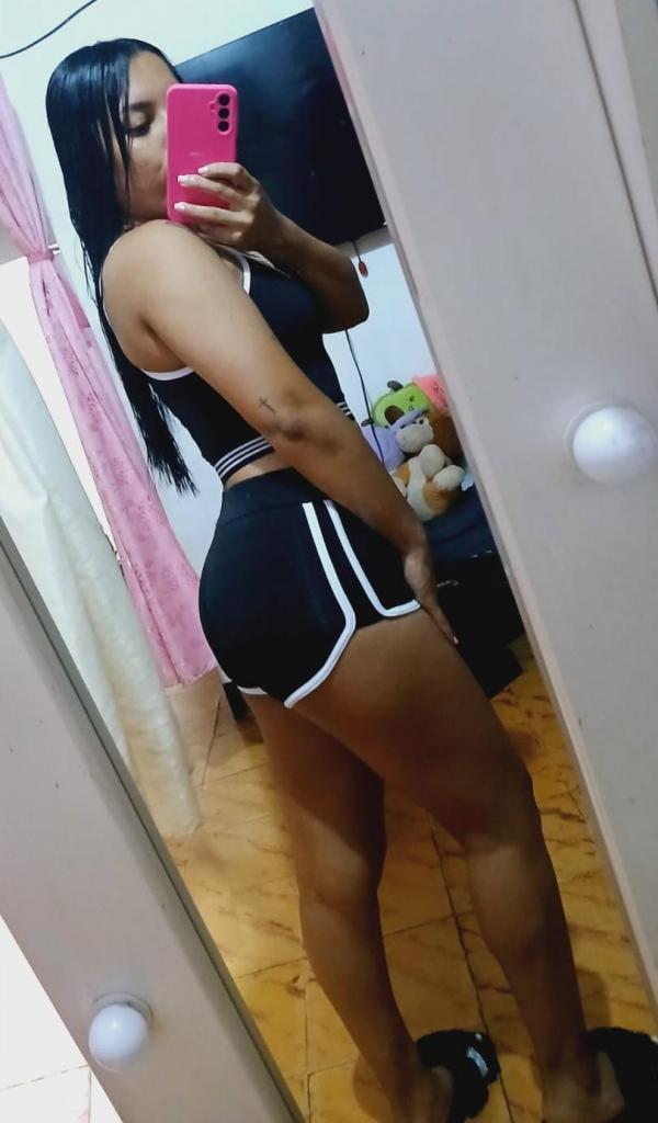 632872979: Chica busca chico en Madrid