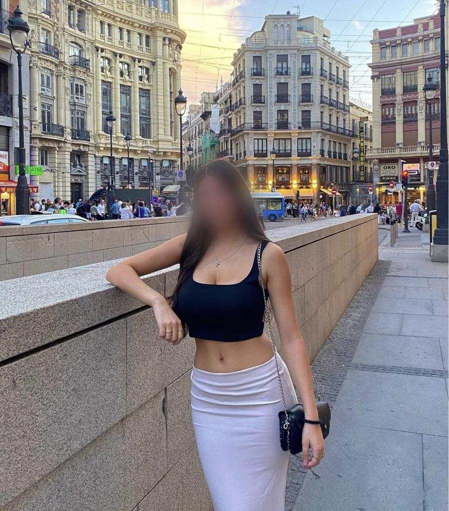 Chica busca chico en Murcia: Chica busca chico