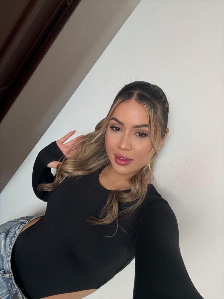 605220222: Chica busca chico en Alicante
