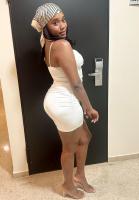 613673382: Chica busca chico en Sevilla