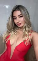 677375078: Chica busca chico en Barcelona
