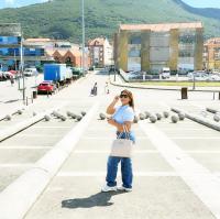 613232055: Chica busca chico en Ibiza