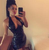 631253405: Chica busca chico en Barcelona