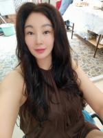 664230616: Chica busca chico en Barcelona