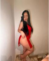 745093142: Chica busca chico en Ibiza
