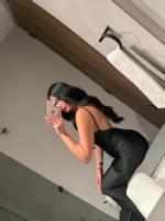 613325767: Chica busca chico en Barcelona