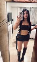 613880187: Chica busca chico en Barcelona