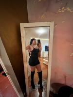 647163074: Chica busca chico en Málaga