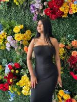 680700896: Chica busca chico en Sevilla