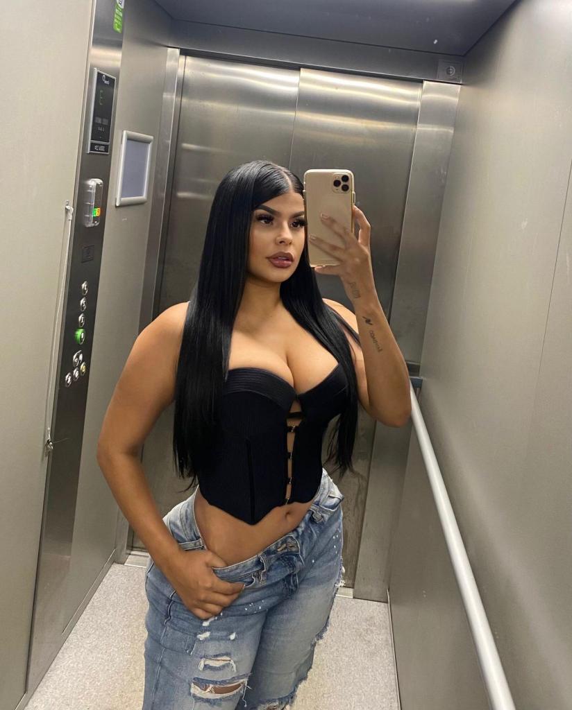 674095575: Chica busca chico en Ibiza
