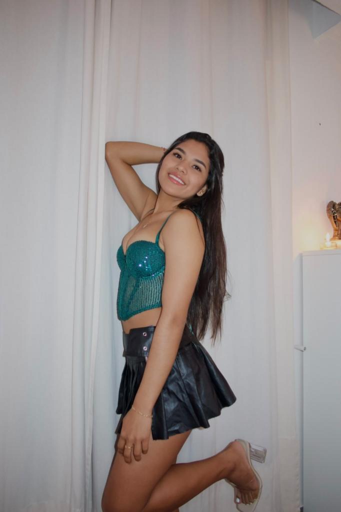722730619: Chica busca chico en Málaga
