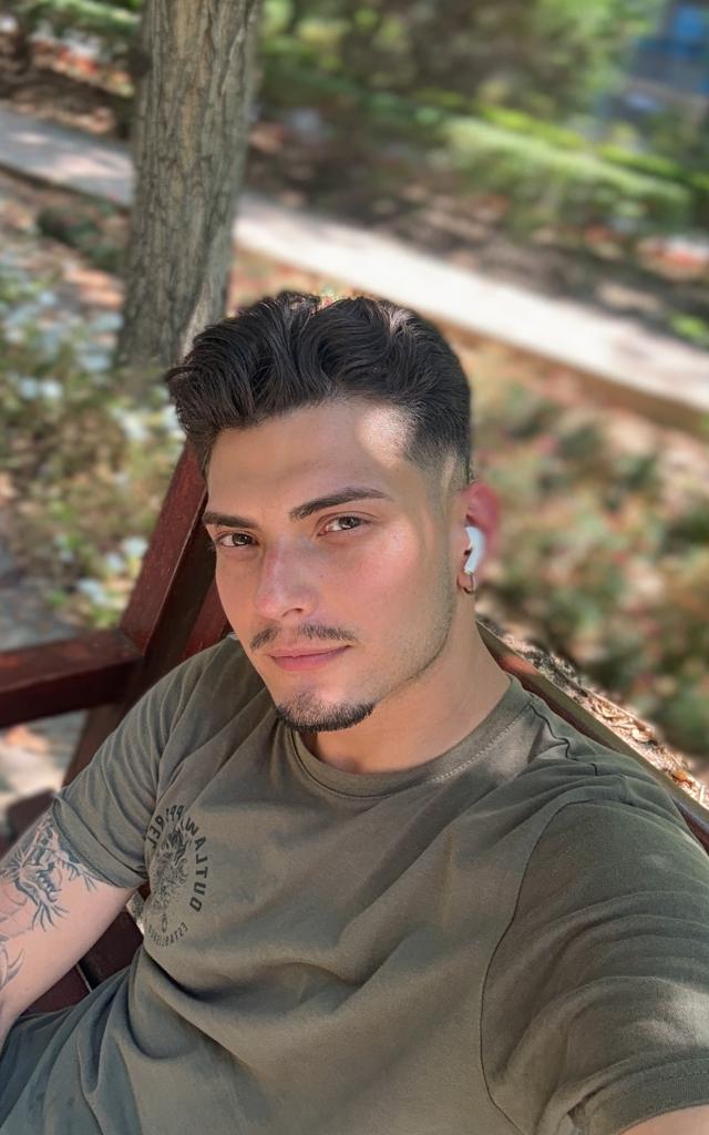 624048920: Chico busca chica en Murcia